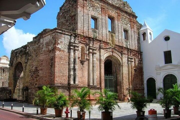 Casco Viejo Walking Tour Panama Casco Viejo Casco Viejo Walking Tour - Image 5