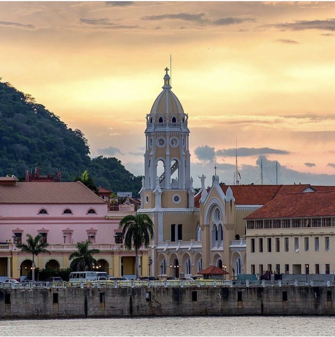 Casco Viejo Walking Tour Panama Casco Viejo Casco Viejo Walking Tour - Image 11
