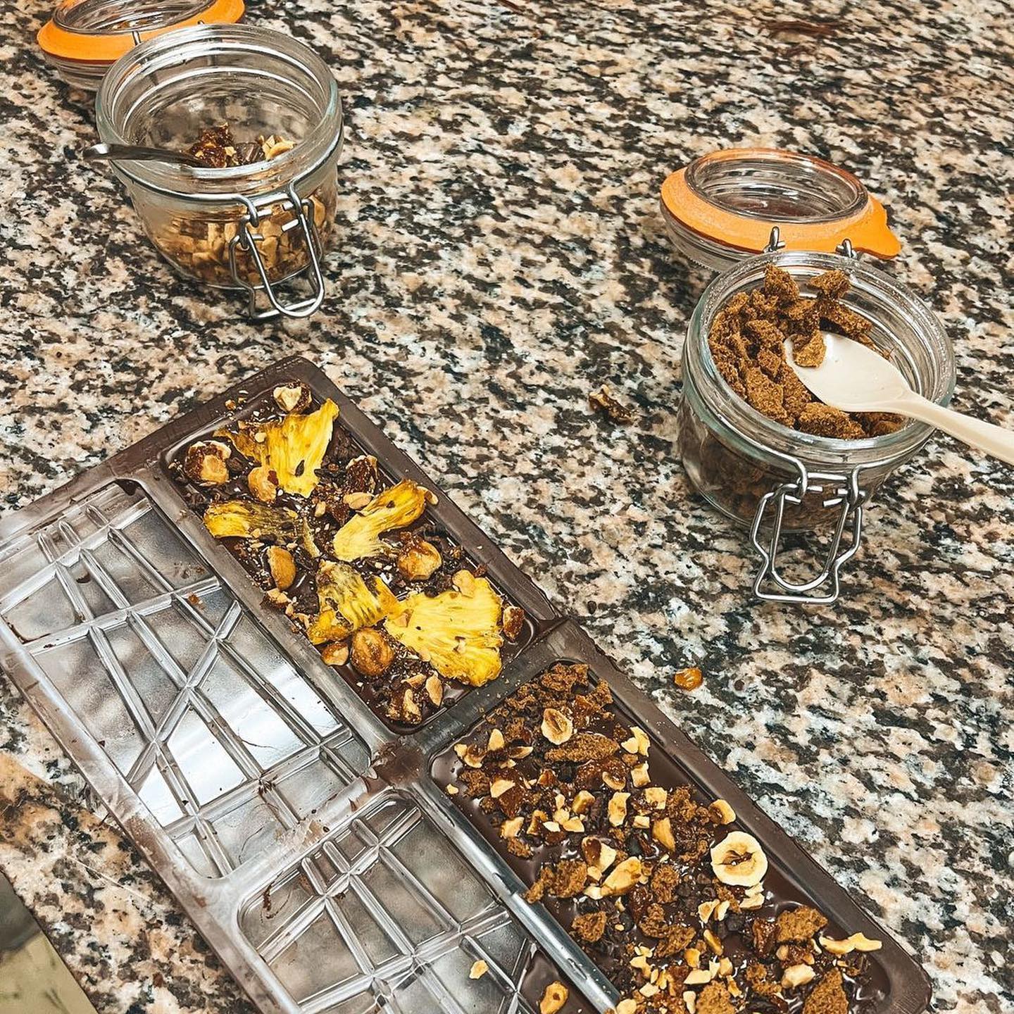 Chocolate Making Class Panama Casco Viejo Chocolate Making Class - Image 2